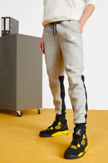 Yeni Tech Fleece Joggers