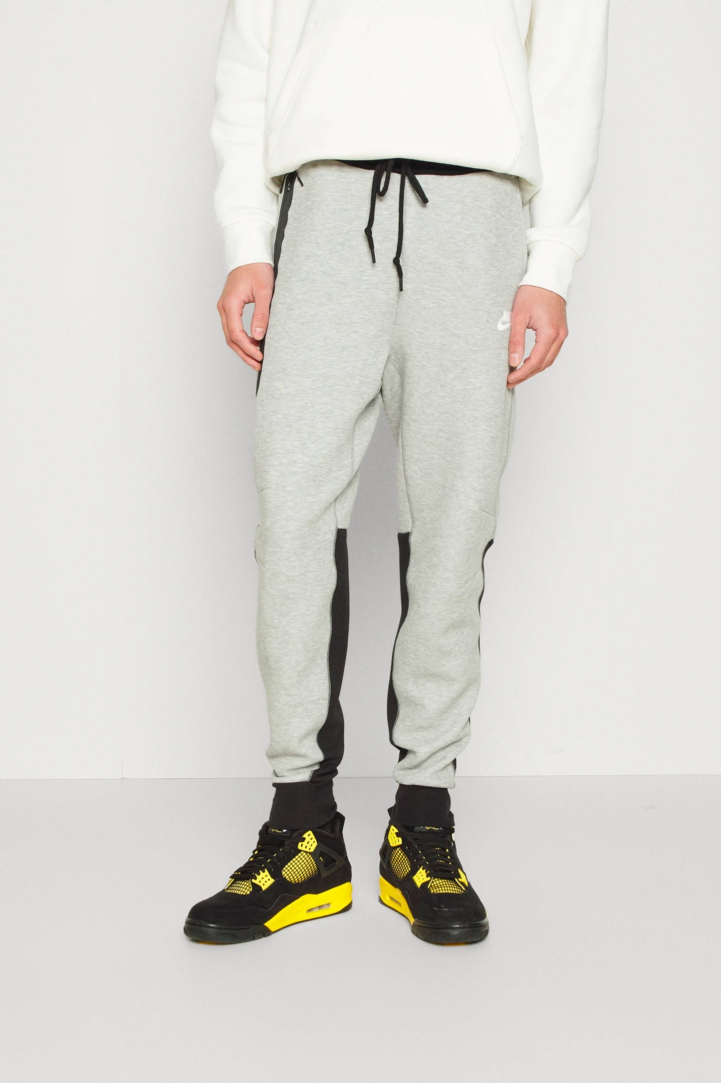 Yeni Tech Fleece Joggers