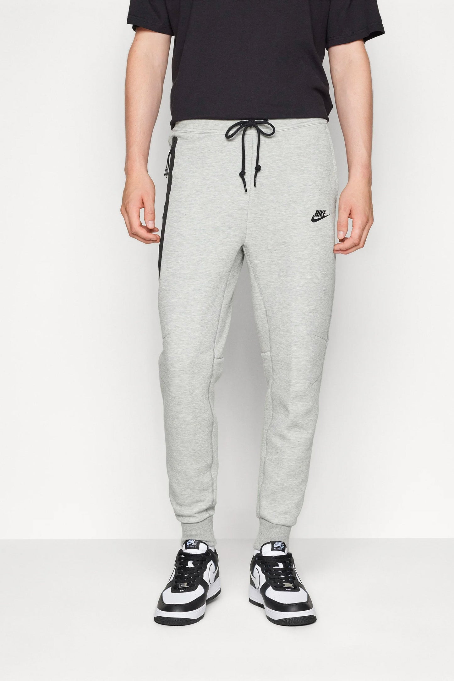 Yeni Tech Fleece Joggers