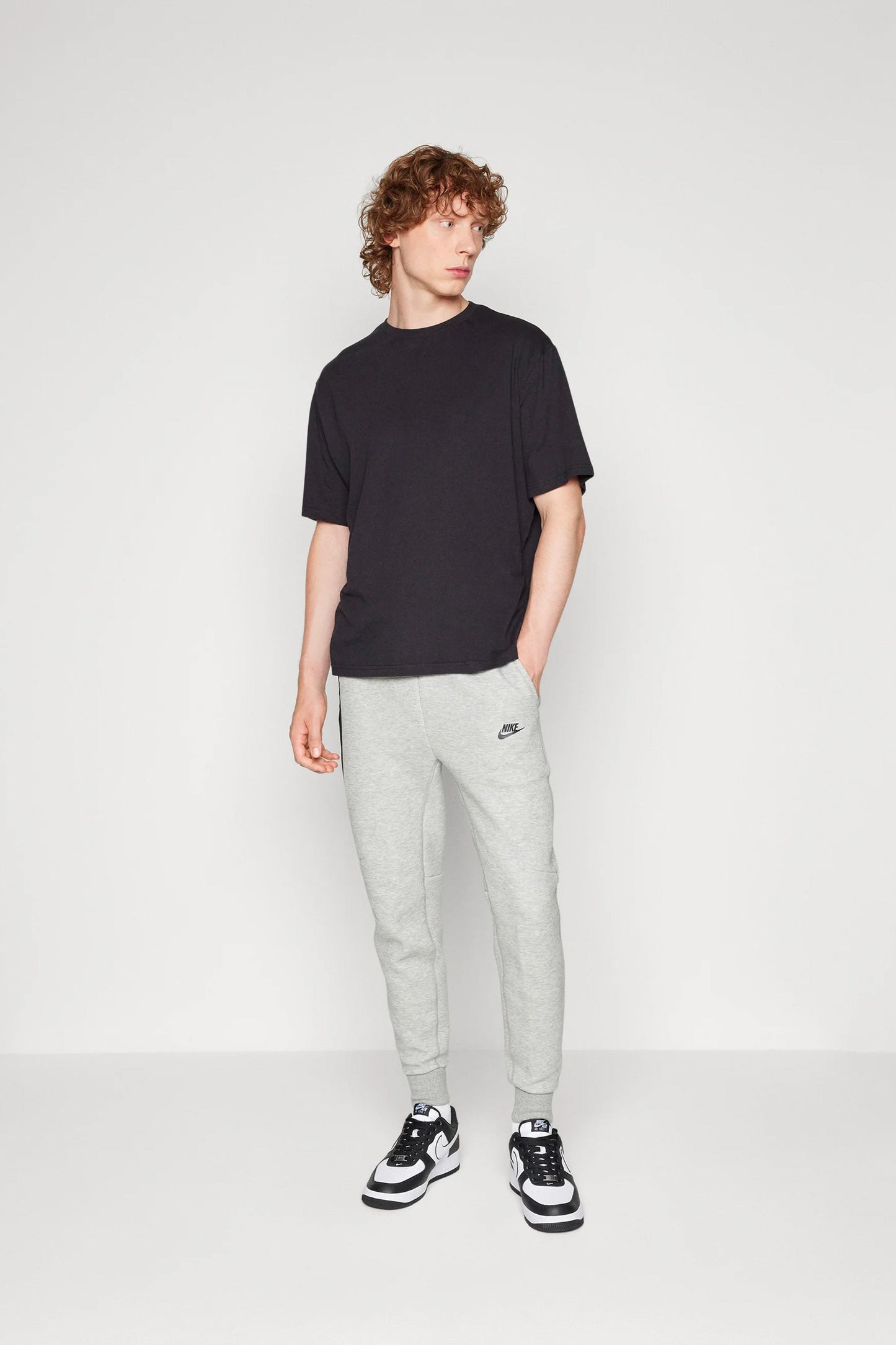 Yeni Tech Fleece Joggers