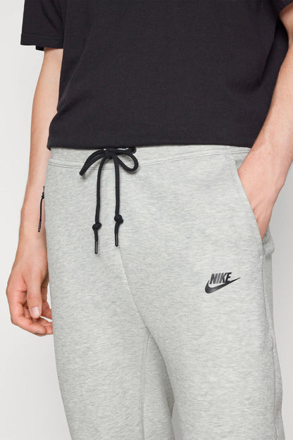 Yeni Tech Fleece Joggers