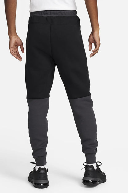 Yeni Tech Fleece Joggers